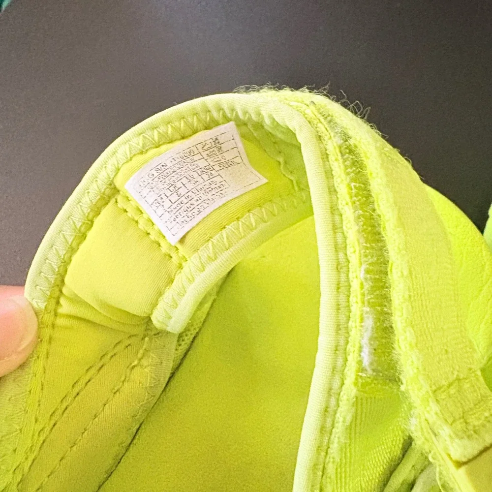 UGG L.A. Cloud platform sandals lime green size 7 strappy chunky comfort vibrant